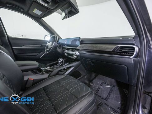 Used 2025 Kia Telluride SX Prestige X-Line AWD/4WD image 44