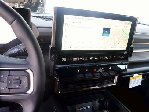 New 2025 GMC Hummer EV 2X image 18