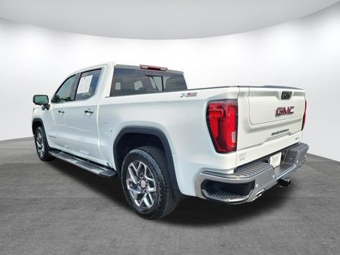 Used 2025 GMC Sierra 1500 SLT w/ SLT Premium Plus Package AWD/4WD image 5