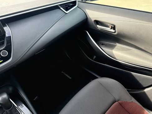Used 2025 Toyota Corolla SE image 15