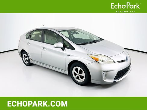 Used 2012 Toyota Prius Two FWD image 1
