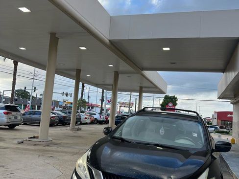 Used 2016 Nissan Murano SV FWD image 3