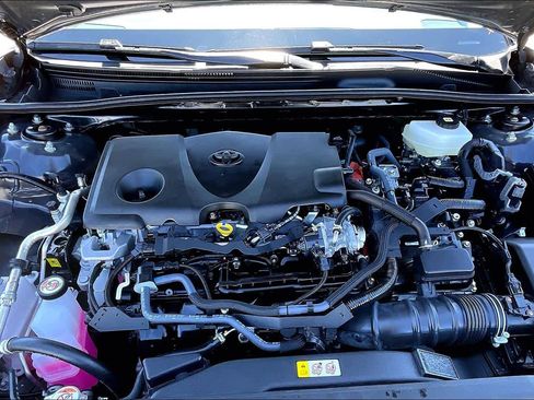 Used 2025 Toyota Camry LE image 29