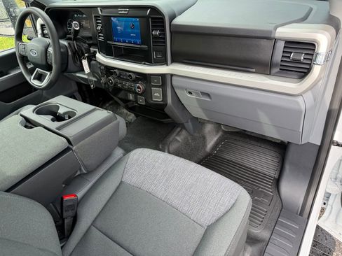 New 2026 Ford F350 XLT w/ FX4 Off-Road Package image 15