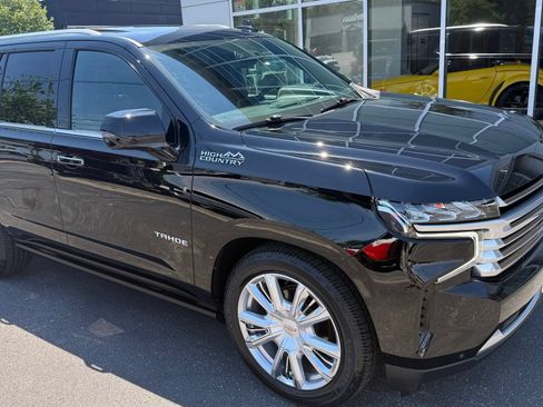 Used 2021 Chevrolet Tahoe High Country AWD/4WD image 11