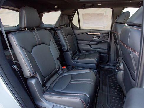 New 2026 Honda Pilot TrailSport image 17