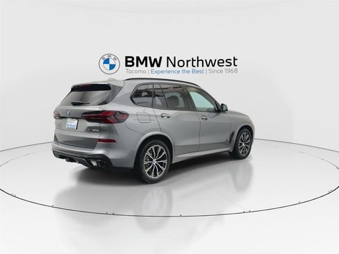 New 2026 BMW X5 xDrive50e w/ M Sport Package image 3