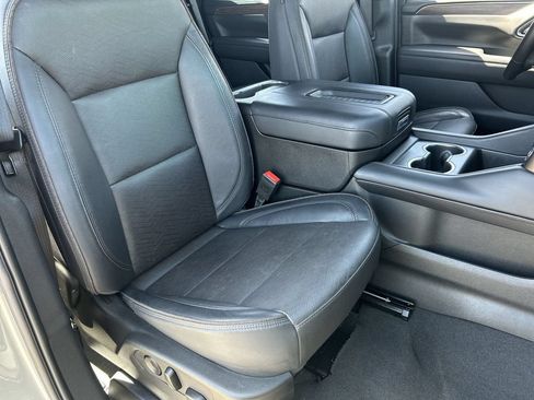 Used 2024 Chevrolet Tahoe High Country AWD/4WD image 29