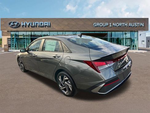 New 2025 Hyundai Elantra Sport image 5