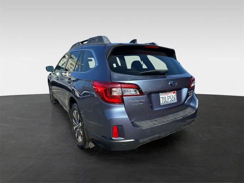 Used 2017 Subaru Outback 2.5i Limited image 4