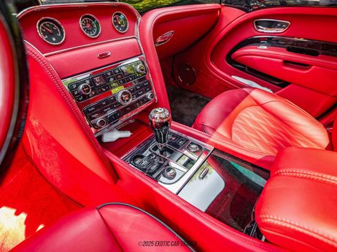 Used 2019 Bentley Mulsanne Speed image 36
