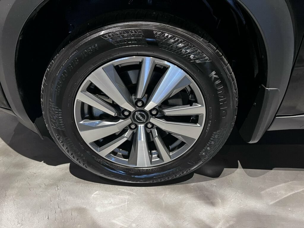 Used 2025 Nissan Pathfinder SL w/ Cargo Package FWD image 10