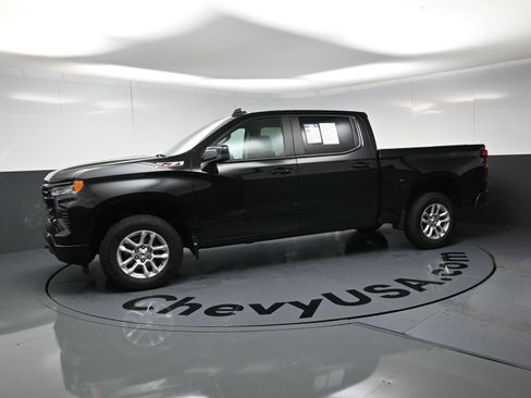Used 2024 Chevrolet Silverado 1500 RST w/ Z71 Off-Road Package AWD/4WD image 6