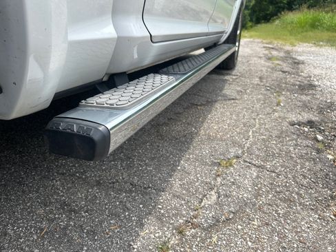 Used 2015 RAM 1500 Laramie w/ Convenience Group RWD image 31