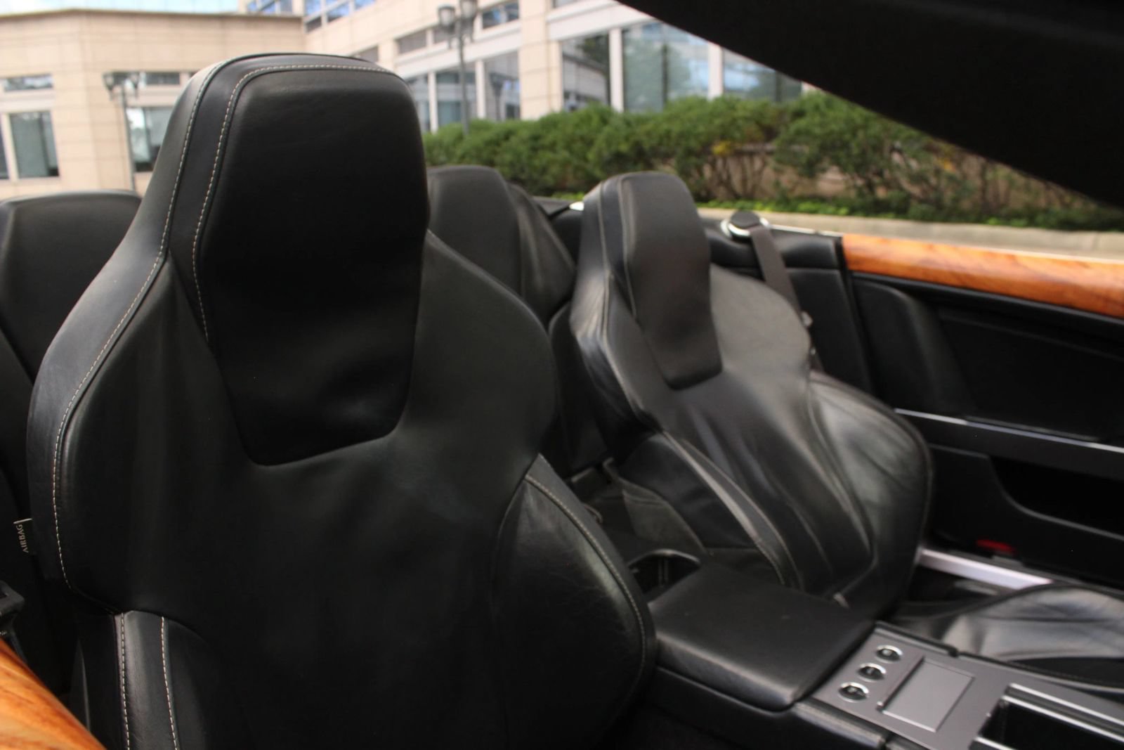 Used 2006 Aston Martin DB9 Volante RWD image 24