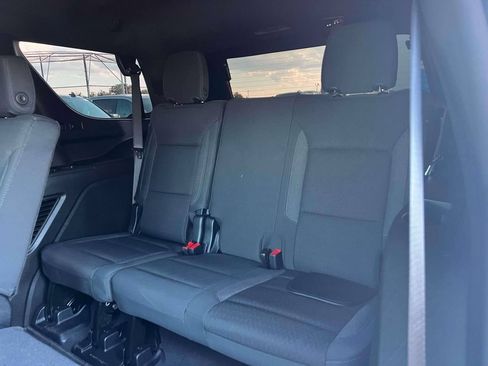 Used 2025 Chevrolet Tahoe LS AWD/4WD image 18