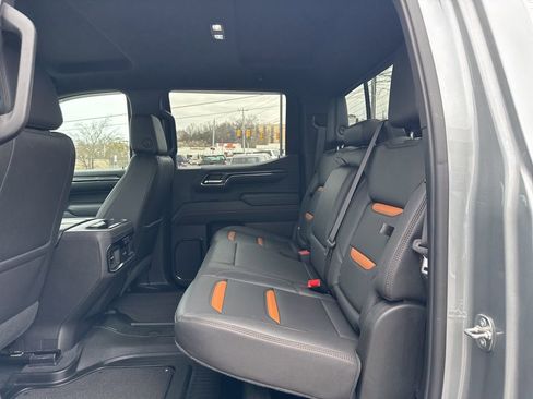 Used 2024 GMC Sierra 1500 AT4 w/ AT4 Preferred Package image 33