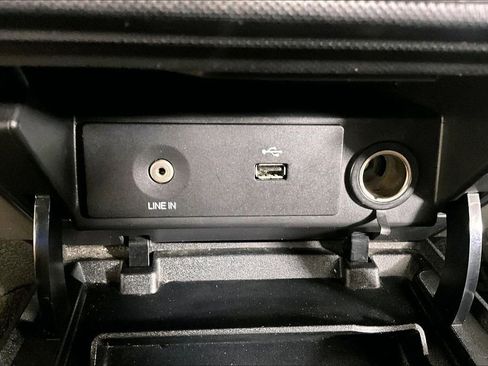 Used 2014 Ford F150 XLT w/ XLT Chrome Package image 31