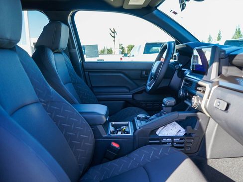 New 2025 Toyota Tacoma SR5 image 20