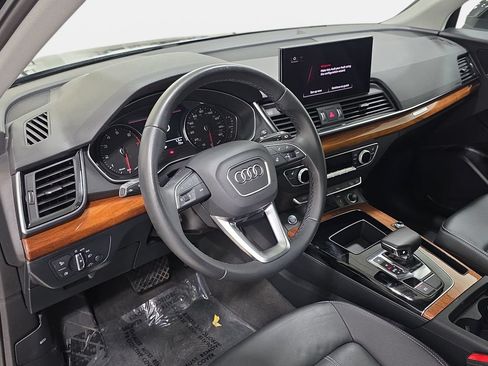Used 2023 Audi Q5 2.0T Premium w/ Convenience Package AWD/4WD image 16