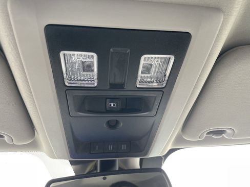 Used 2018 RAM 1500 Laramie w/ Convenience Group AWD/4WD image 27