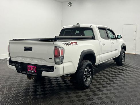 Used 2021 Toyota Tacoma TRD Off-Road w/ TRD Premium Off Road Package image 8