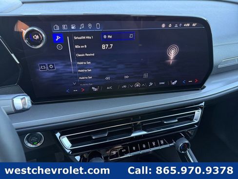 New 2026 Chevrolet Traverse LT w/ Sun and Wheel Package image 17