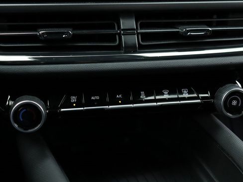 Used 2024 Chevrolet Equinox EV RS image 21