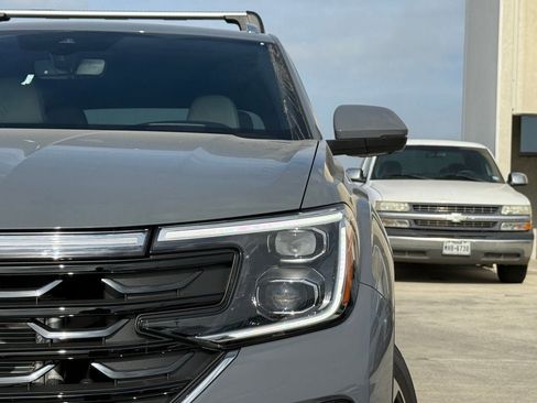 New 2026 Volkswagen Atlas Cross Sport SEL Premium R-Line image 3