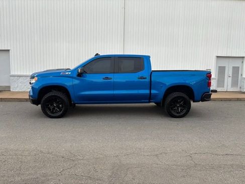 Used 2024 Chevrolet Silverado 1500 LT Trail Boss w/ Convenience Package II image 10