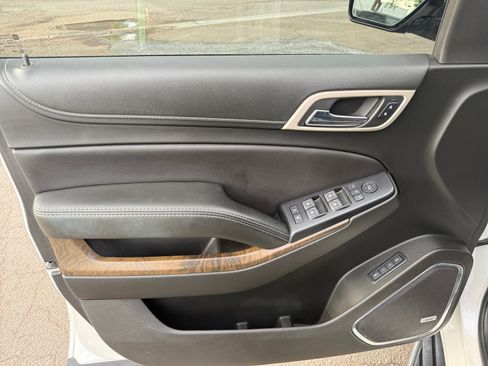 Used 2018 GMC Yukon Denali AWD/4WD image 15