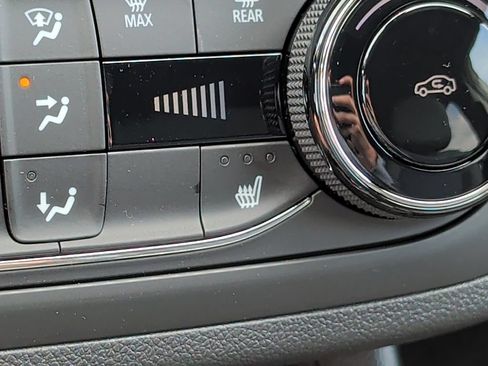 New 2026 Buick Envista Preferred w/ Convenience I Package FWD image 32