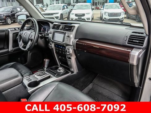 Used 2017 Toyota 4Runner Limited AWD/4WD image 19