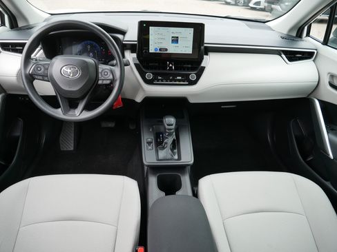 Used 2026 Toyota Corolla Cross L AWD/4WD image 10