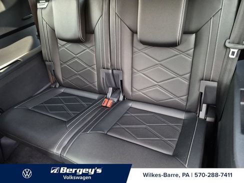 Certified 2025 Volkswagen Atlas SE AWD/4WD image 25