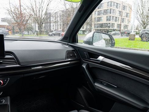 Used 2022 Audi SQ5 Premium Plus image 11