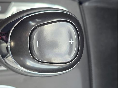 Used 2018 Chevrolet Equinox LT image 34