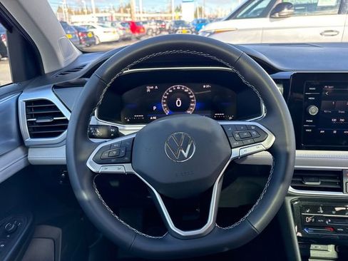 New 2026 Volkswagen Taos SE AWD/4WD image 20