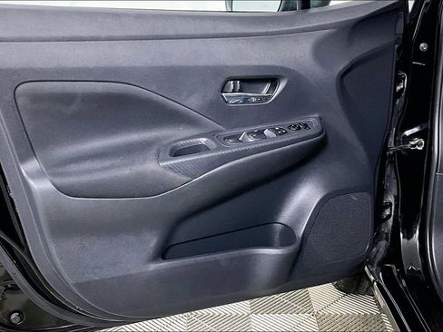 Used 2021 Nissan Versa SV image 23