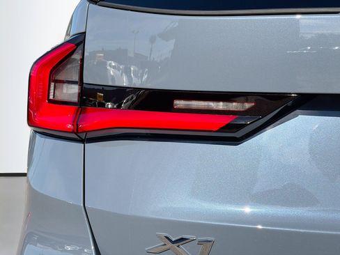 New 2026 BMW X1 xDrive28i w/ Technology Package image 10