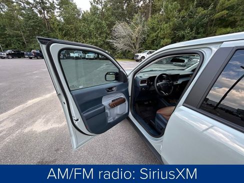 Used 2024 Ford Maverick Lariat w/ FX4 Off-Road Package image 26