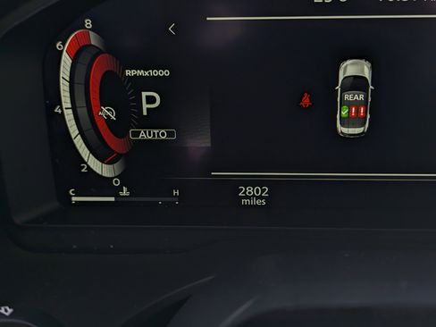 Used 2025 Nissan Rogue SL image 12