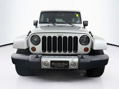 Used 2012 Jeep Wrangler Unlimited Sahara w/ Connectivity Group AWD/4WD image 2