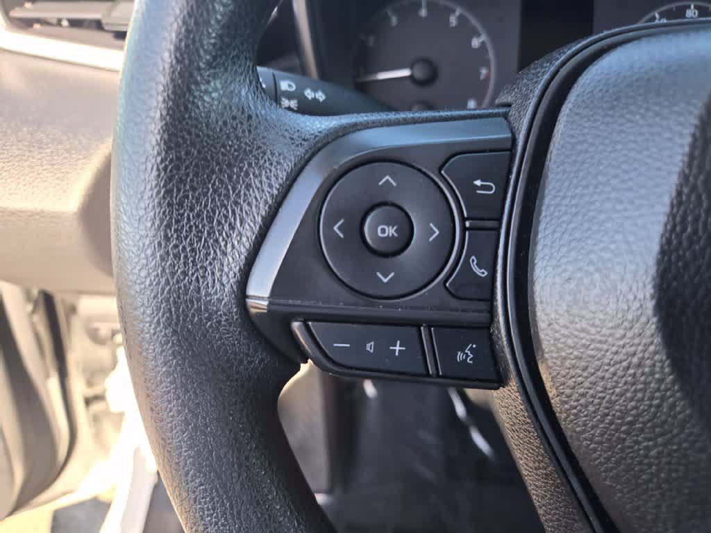 Used 2025 Toyota Corolla LE FWD image 21