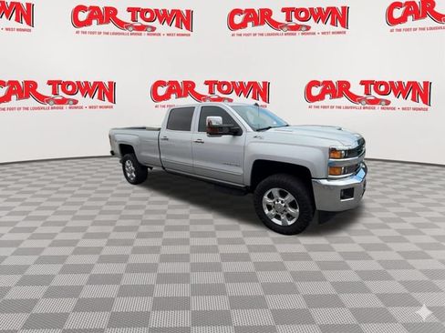 Used 2019 Chevrolet Silverado 2500 LTZ w/ Duramax Plus Package AWD/4WD image 2