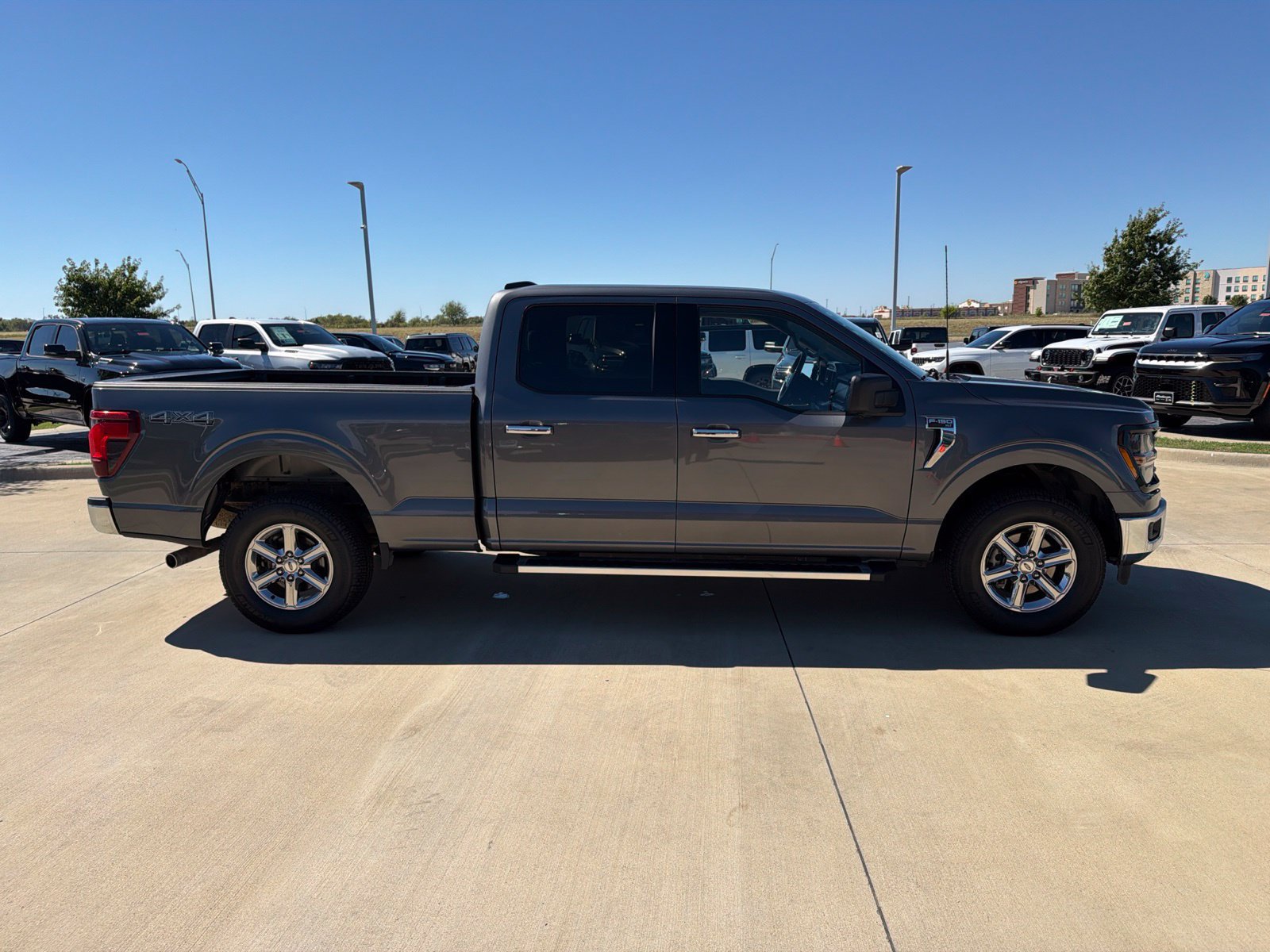 Used 2024 Ford F150 XLT w/ Tow/Haul Package AWD/4WD image 6