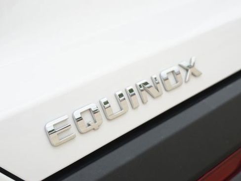 Used 2026 Chevrolet Equinox LT image 13