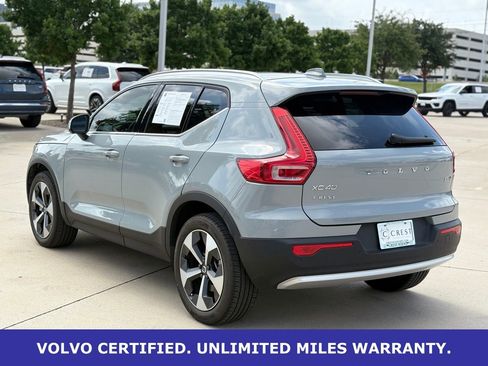Certified 2025 Volvo XC40 B5 Plus AWD/4WD image 6