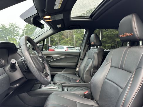 Used 2023 Honda Passport TrailSport image 7