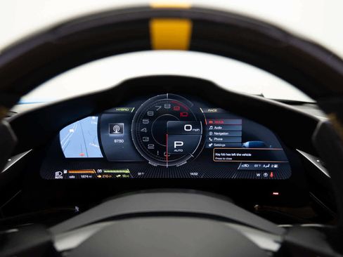 Used 2022 Ferrari SF90 Spider AWD/4WD image 11